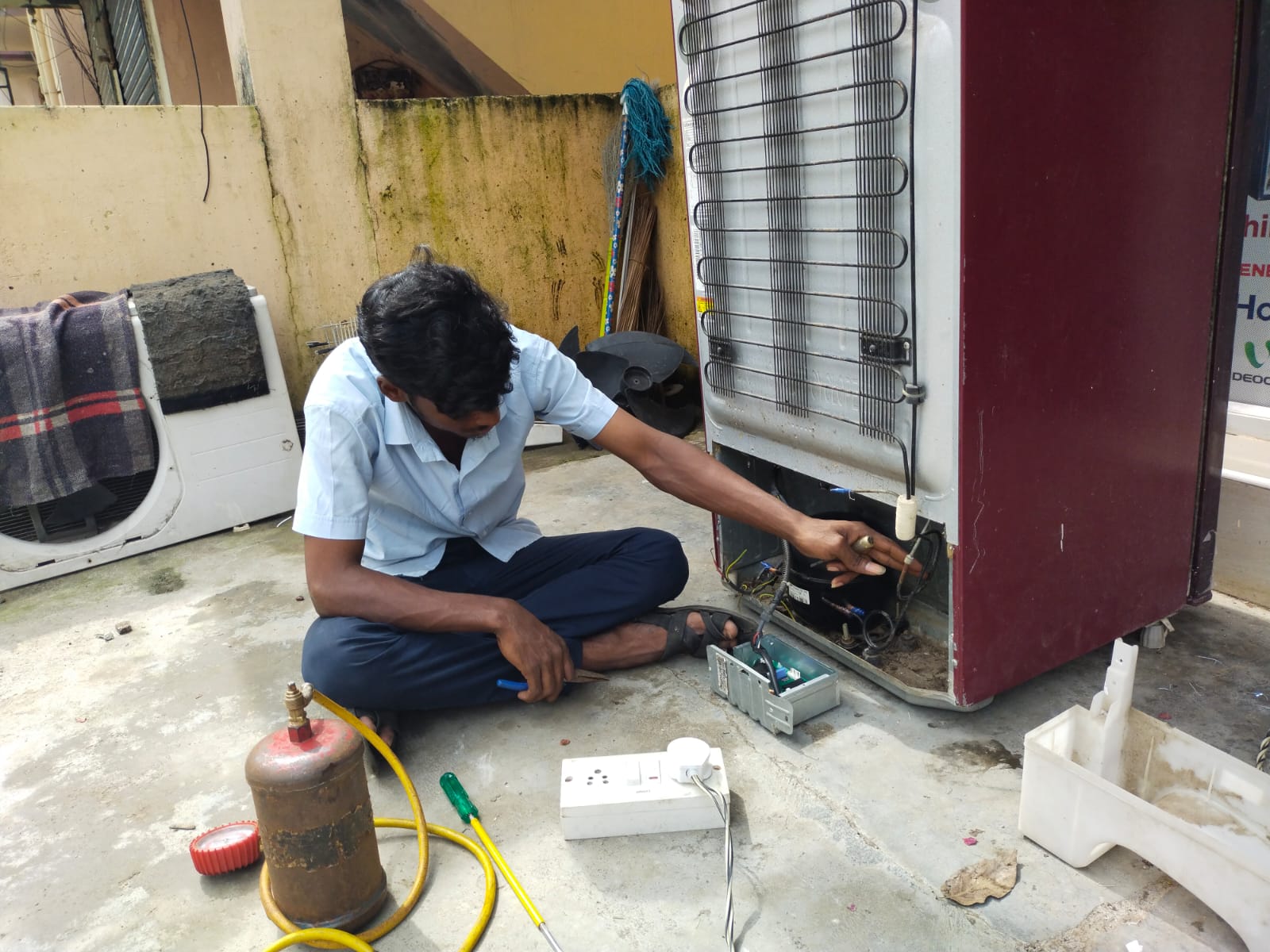 Refrigerator Repair Services in Chrompet 